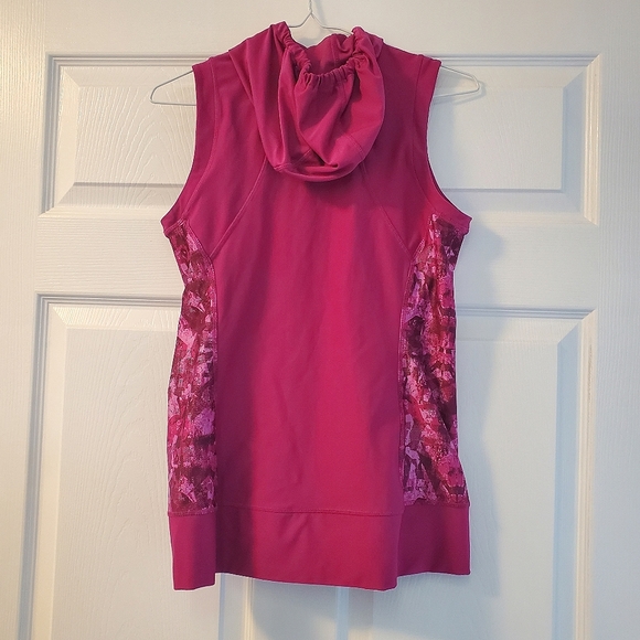 Eddie Bauer Activewear Vest - Picture 2 of 7